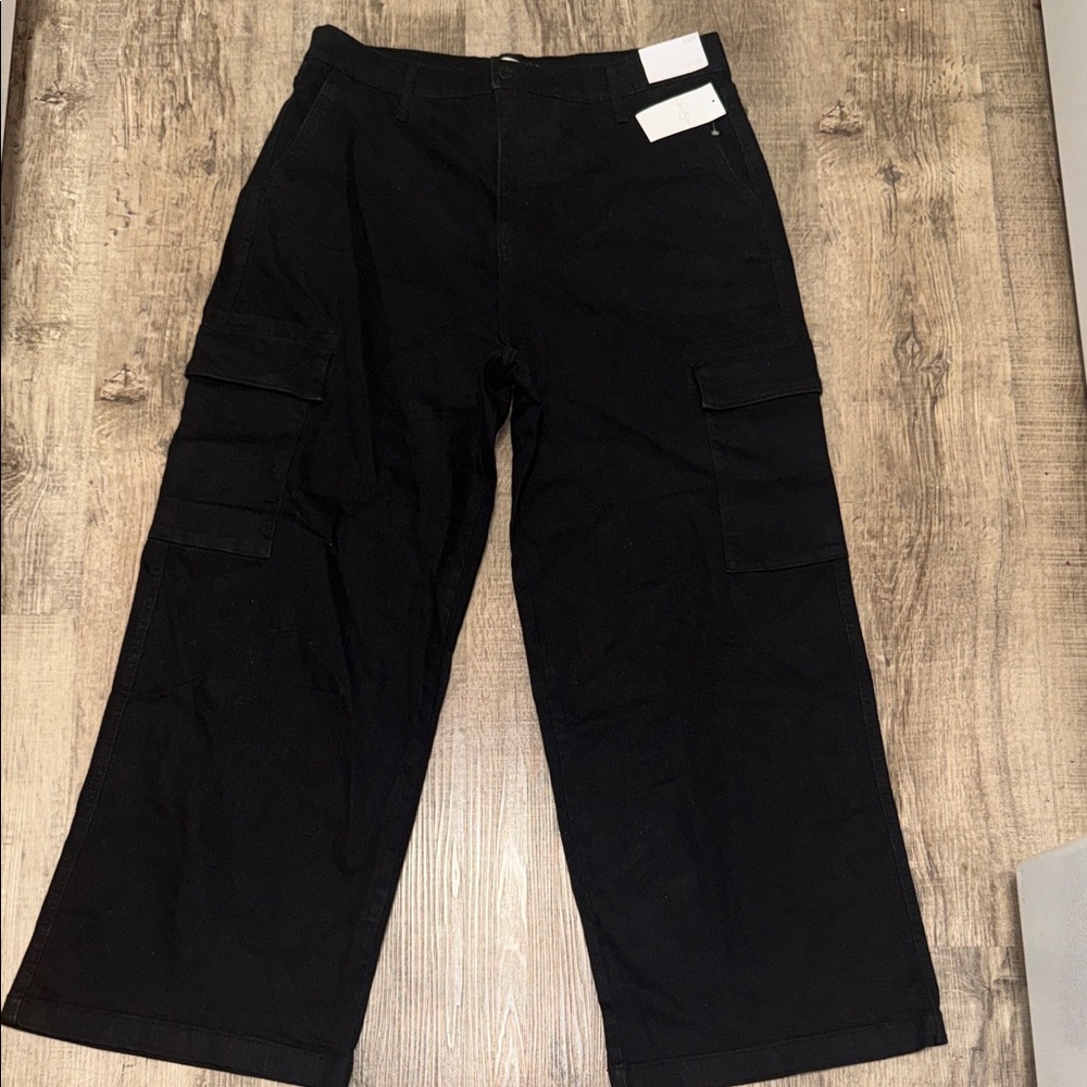 Jessica Simpson Black Women's Cargo Jeans